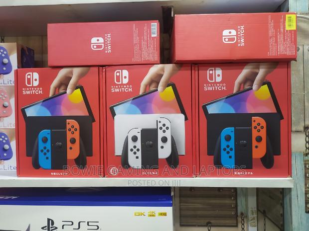 Nintendo Switch Oled - main view