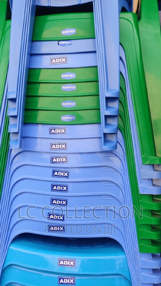 Adix Arm Plastic Chair - thumbnail 2