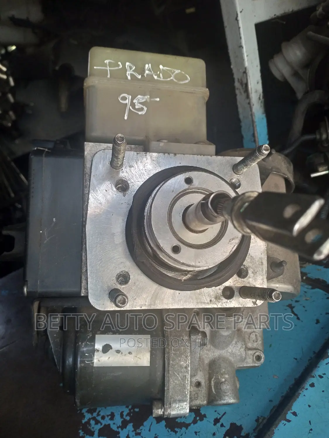 Toyota Prado 95 Brake Booster