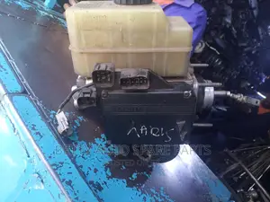 Toyota Prado 95 Brake Booster