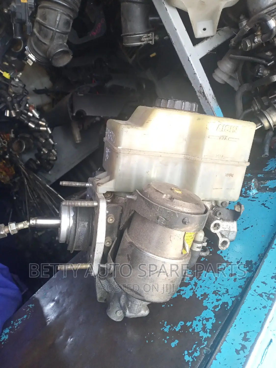 Toyota Prado 95 Brake Booster