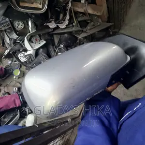 Ex Japan Side Mirror for Nze Old Model on Sale