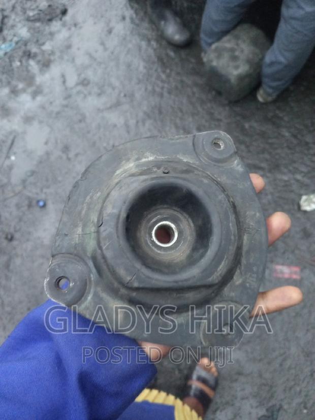 Ex Japan Shock Mouting for X-Trail Nt31