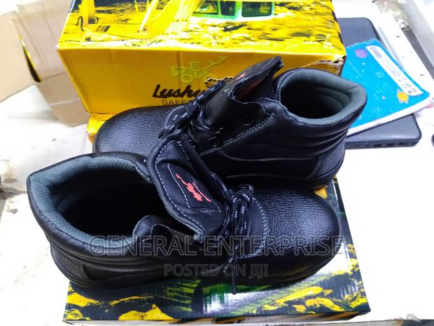 Safety Shoes, Safety Boots Safety Shoes