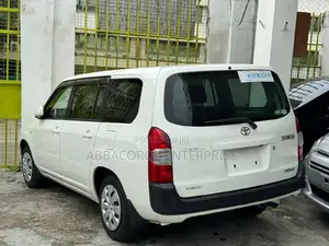 Toyota Succeed 2017 Off white