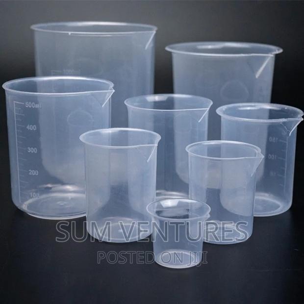 Plastic Beakers - main view