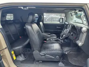 Toyota FJ Cruiser 2016 Beige