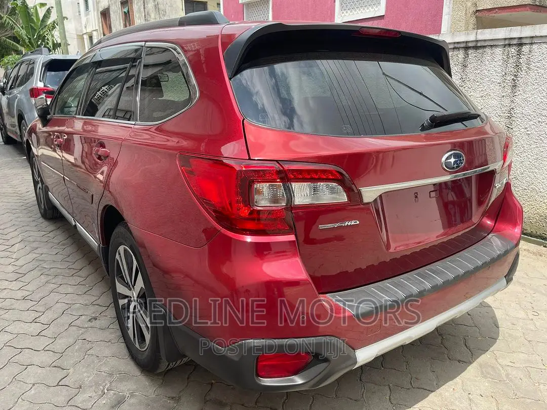 Subaru Outback 2017 Red