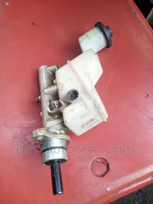 Toyota Fielder Master Cylinder