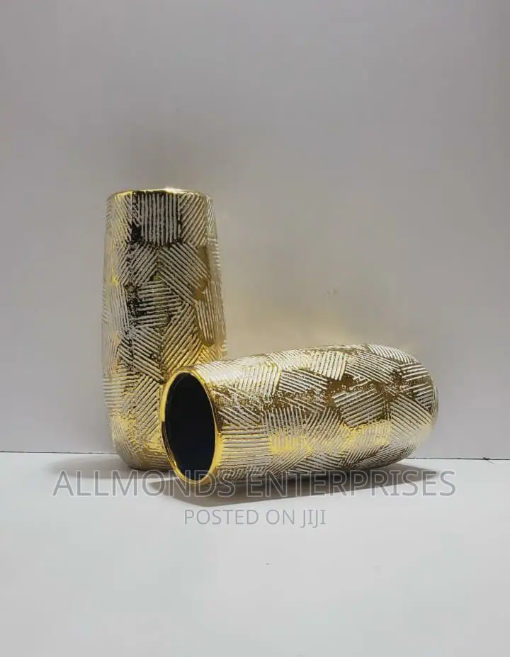 Flower Vase Golden Stripes