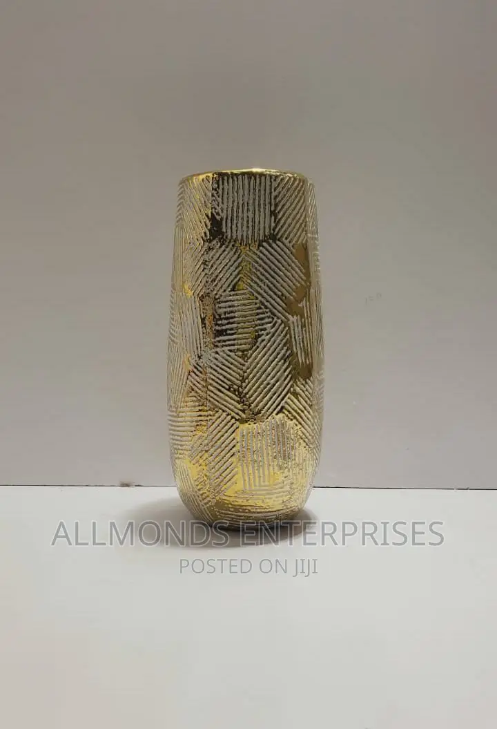 Flower Vase Golden Stripes