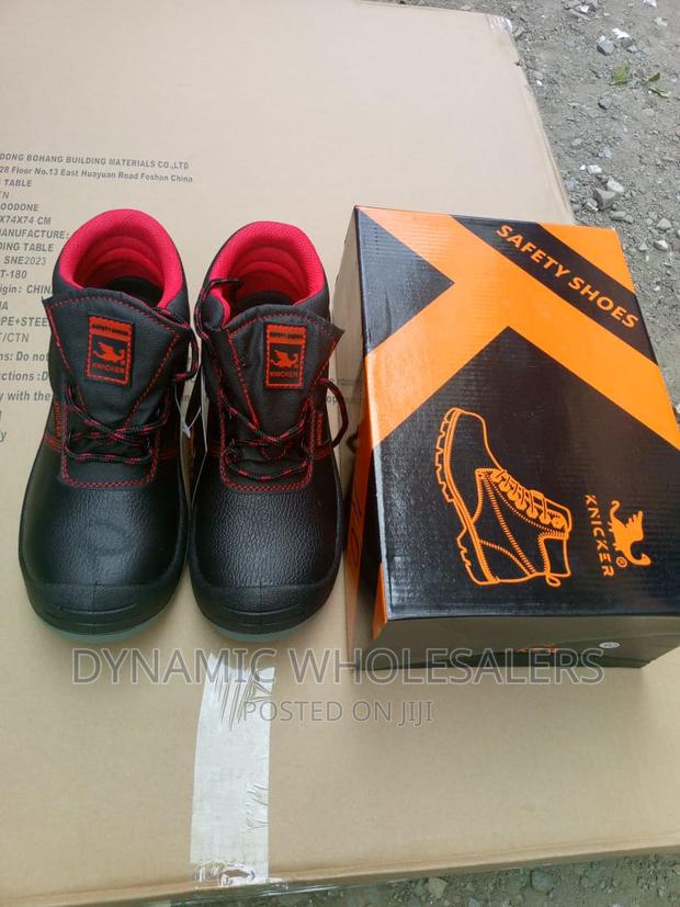 **Quality Generic Industrial Safety Boots - main view