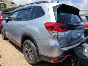 Subaru Forester 2.0XT Premium AWD 2018 Silver