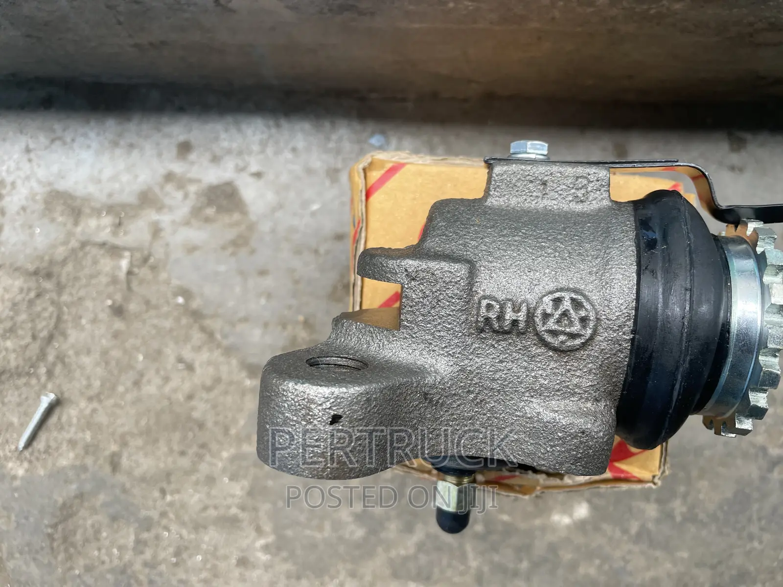 Wheel Cylinder Front for Isuzu FTS/Tx-55 Right and Left