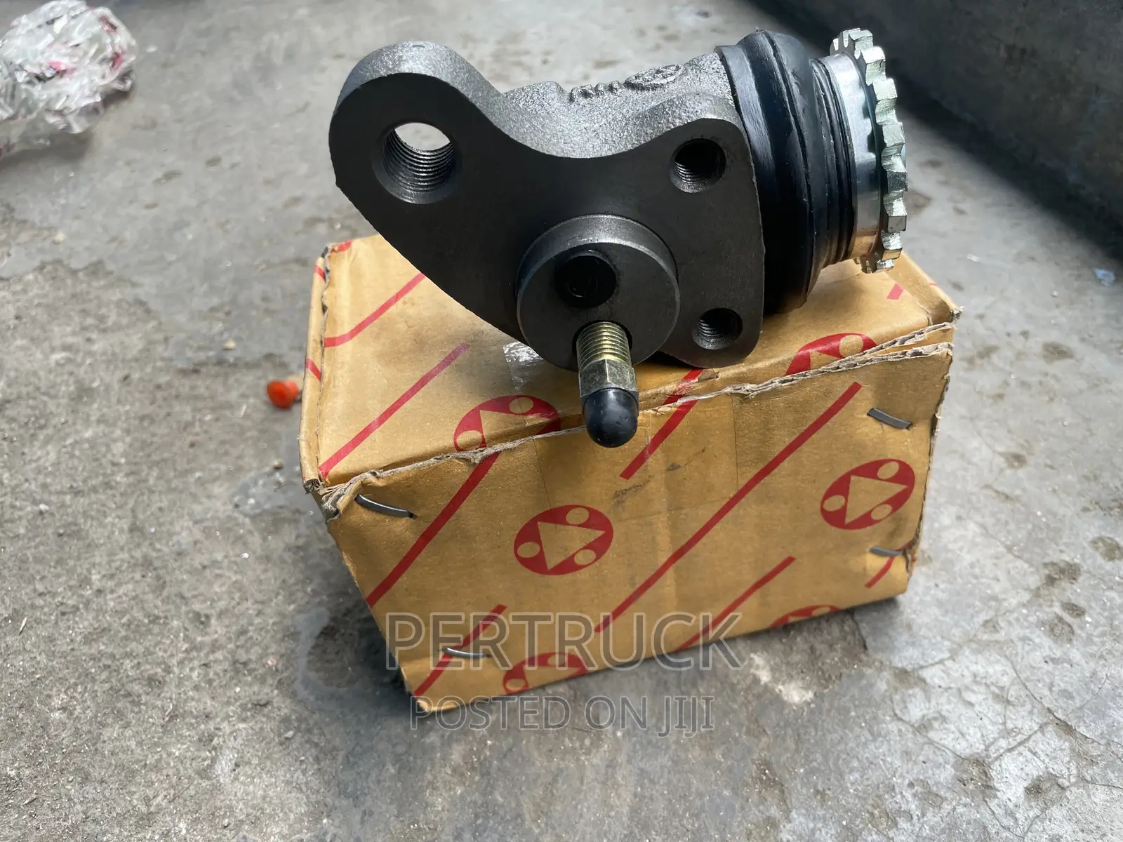 Wheel Cylinder Front for Isuzu FTS/Tx-55 Right and Left