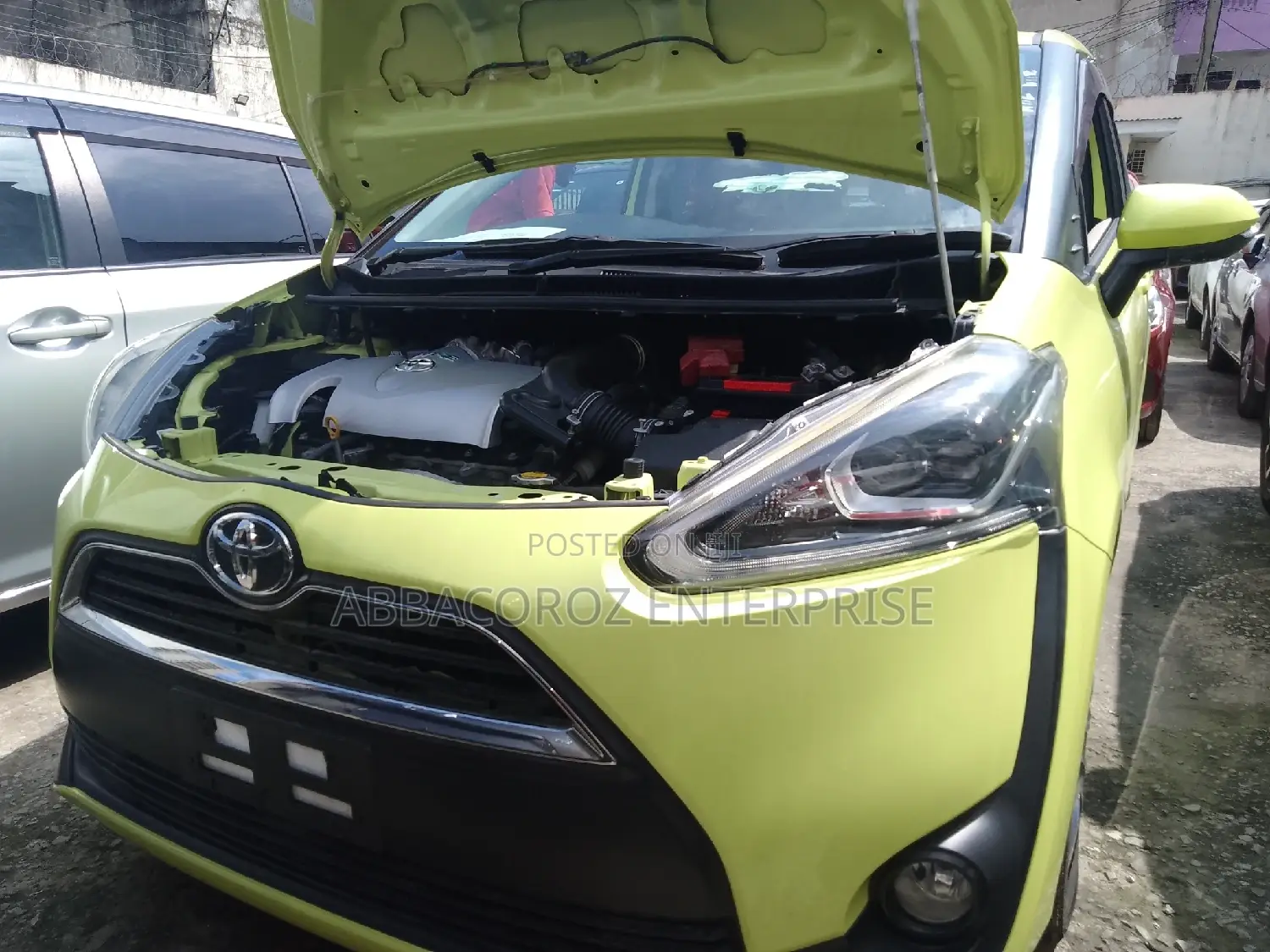 Toyota Sienta 1.5 FWD 2016 Green