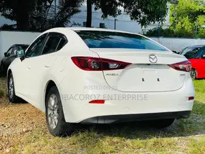 Mazda Axela 2016 Off white