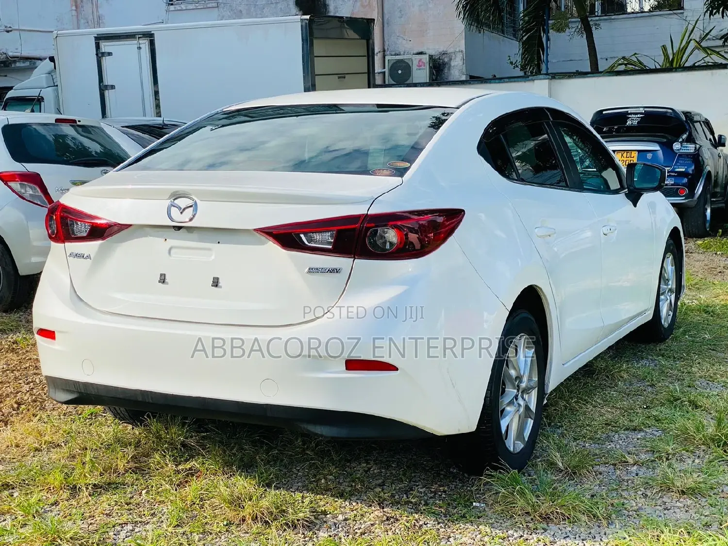 Mazda Axela 2016 Off white