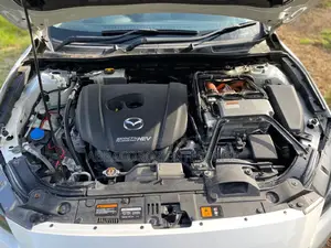 Mazda Axela 2016 Off white