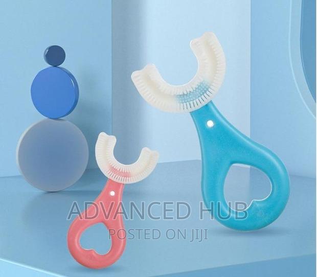 U Shaped Kids Toothbrush - thumbnail 4