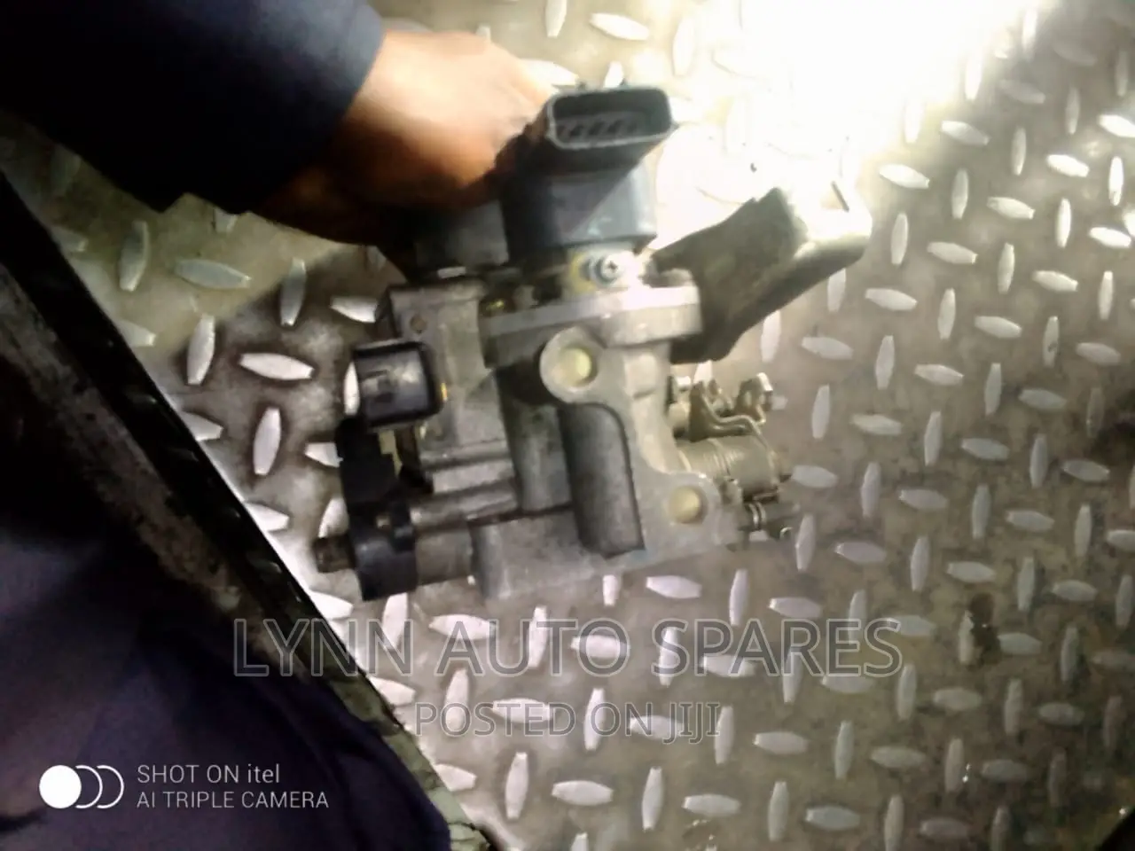 Nissan B14 QG15 Engine Throatle Body in Ngara Vehicle Parts