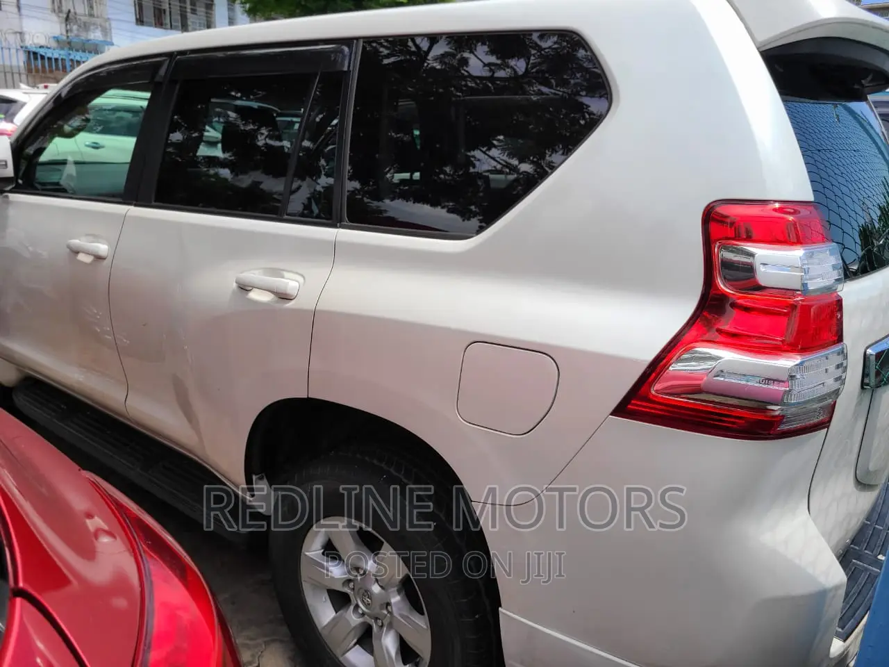 Toyota Land Cruiser Prado 2.7 2019 Pearl