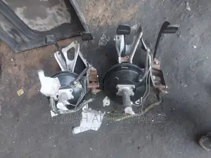 Toyota Shark 5l and 3l Brake Master Cylinder and Booster