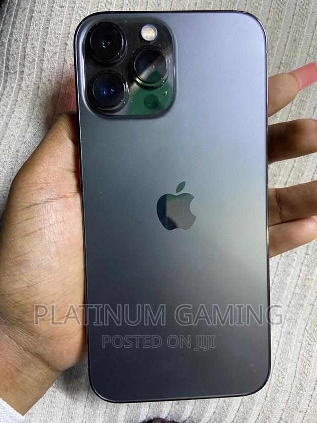 Apple iPhone 13 Pro Max 128 GB Black - main view