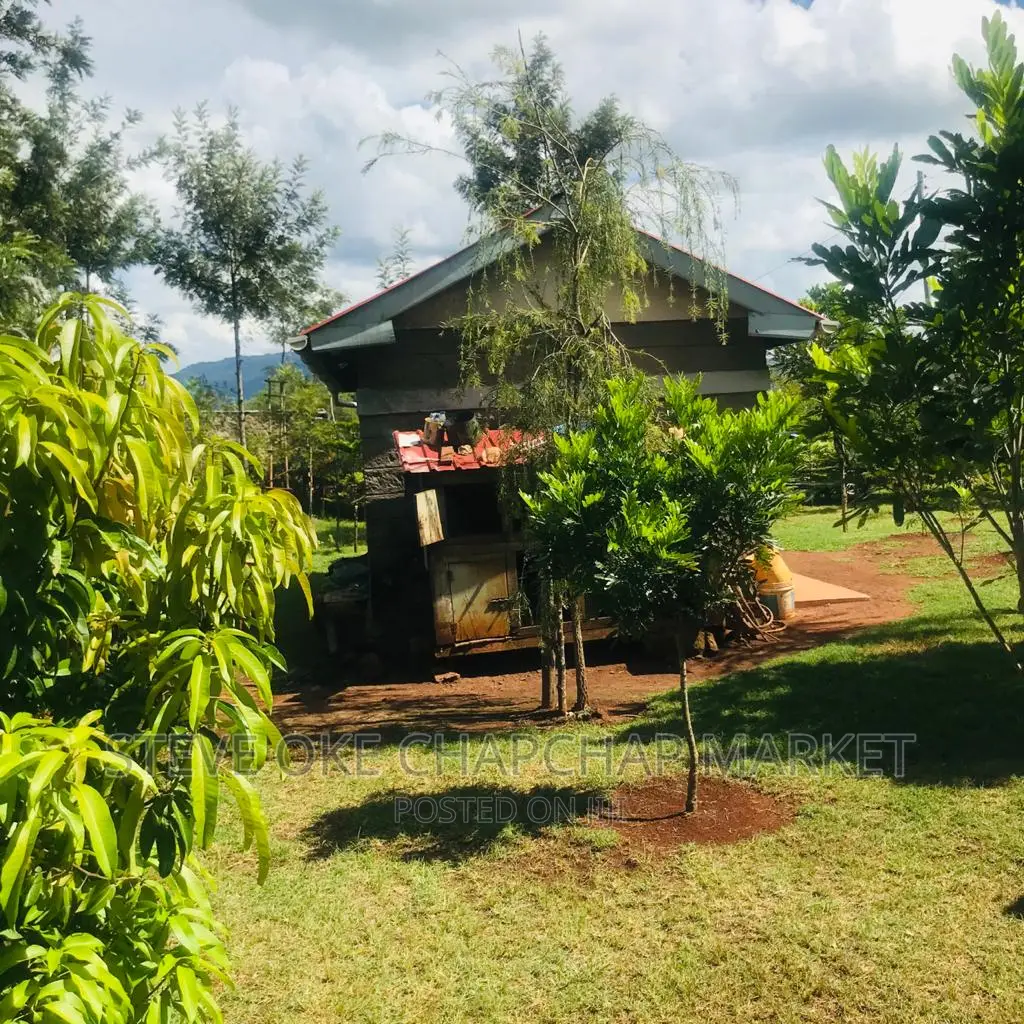 1 One Acre With a 3 Bedroom House Ready Clean Title Deed