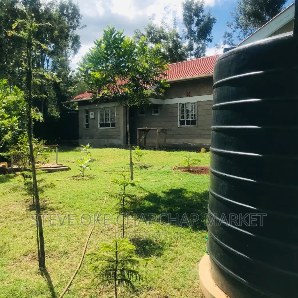 1 One Acre With a 3 Bedroom House Ready Clean Title Deed