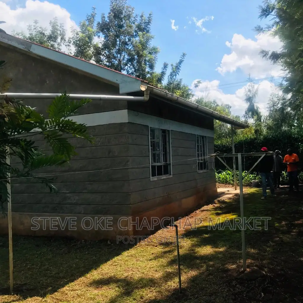 1 One Acre With a 3 Bedroom House Ready Clean Title Deed