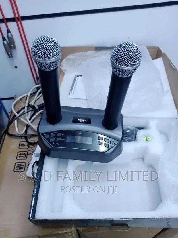 Shure U-330 Rechargeable Wireless Microphone - thumbnail 2