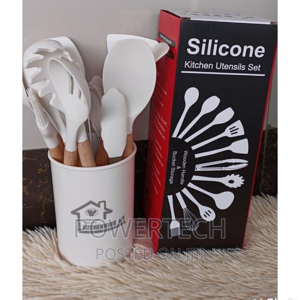 12pcs Silicone Spoon Set With a Plastic Stand"