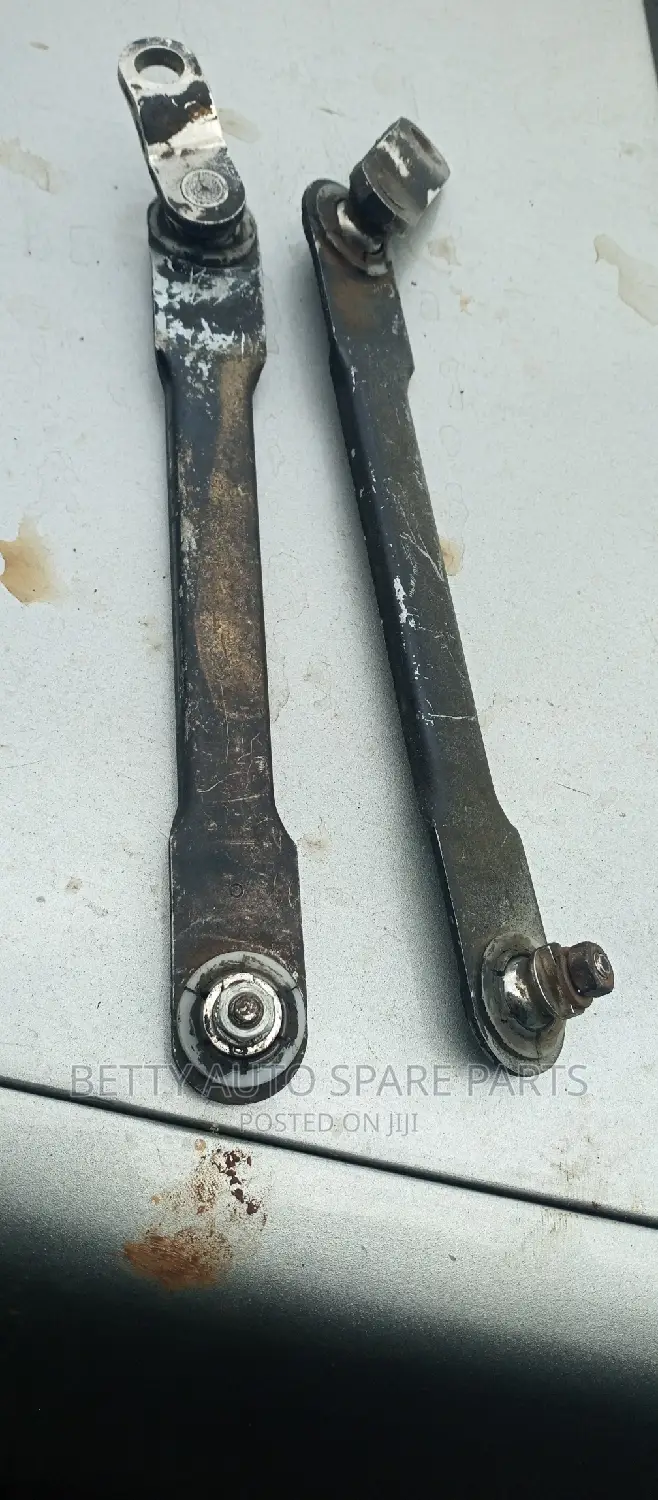 Nissan Frontier Wiper