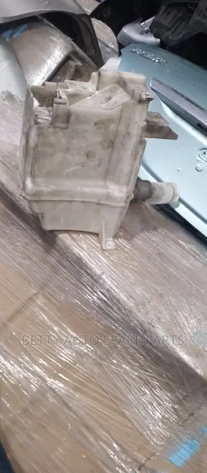 Subaru Sg5 Washer Bottle