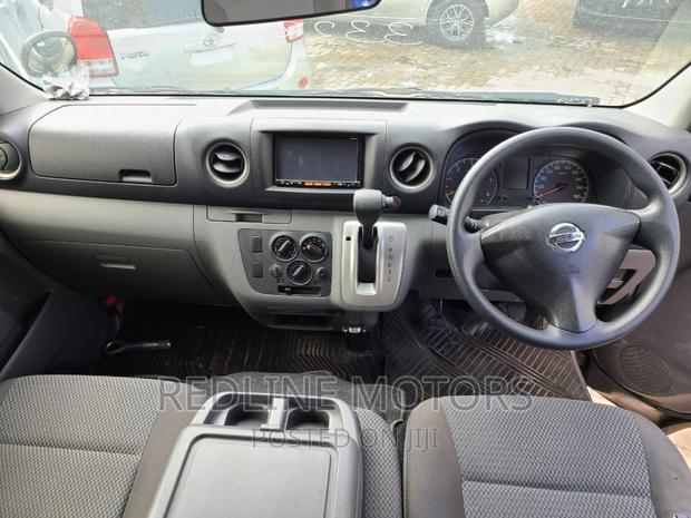 Nissan Caravan (Urvan) 2016 Grey - thumbnail 3