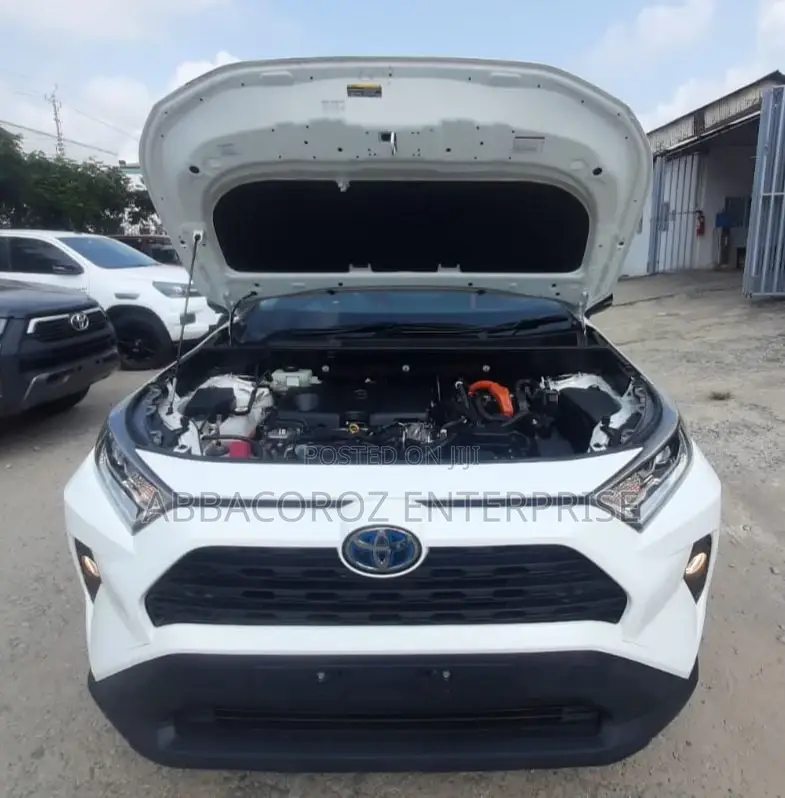 Toyota RAV4 2019 White