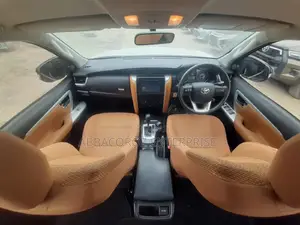 Toyota Fortuner 2.8 D RWD 2017 White