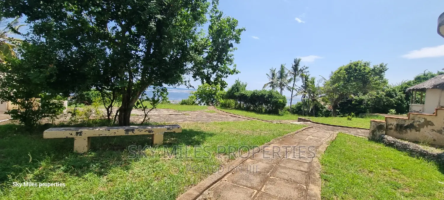 Serena,2.5 Acre Beach Plot on Sale