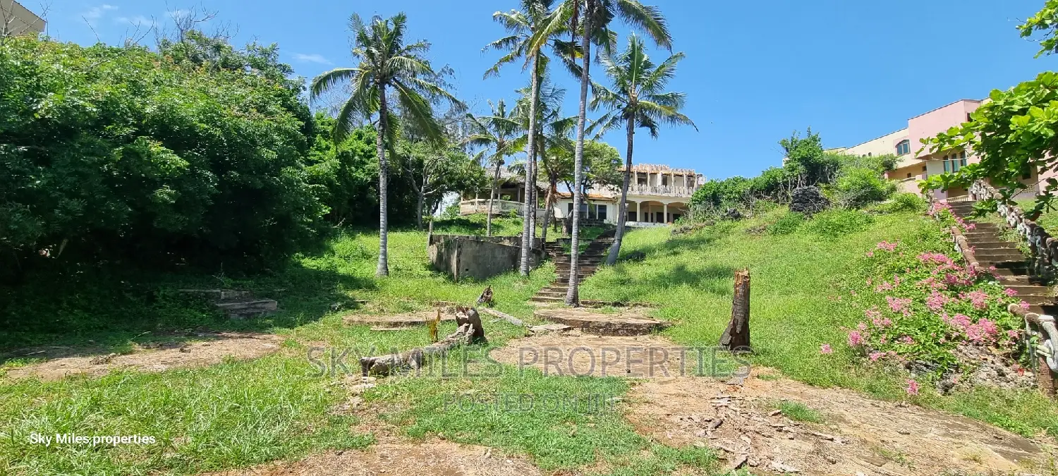 Serena,2.5 Acre Beach Plot on Sale