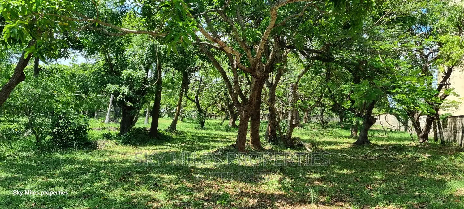 Serena,2.5 Acre Beach Plot on Sale
