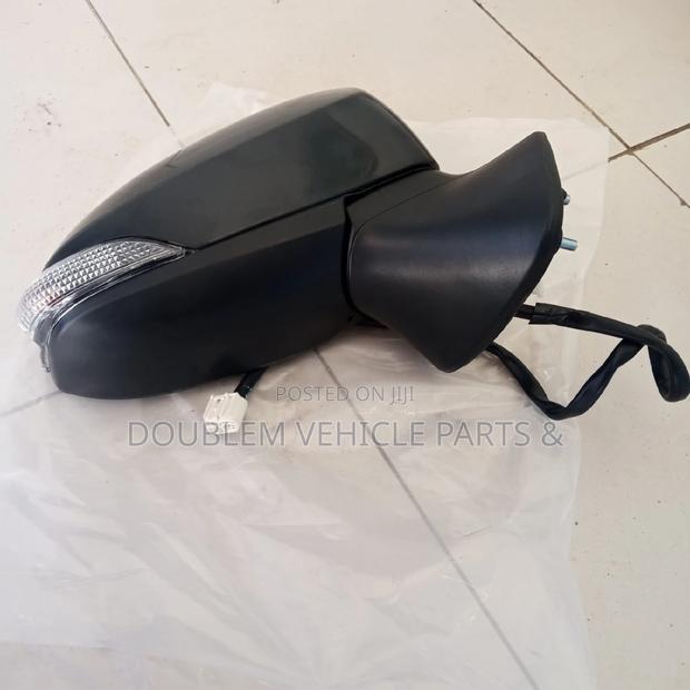 Sidemirror Corolla Fielder/Axio 2013,2014/160 With Indicator