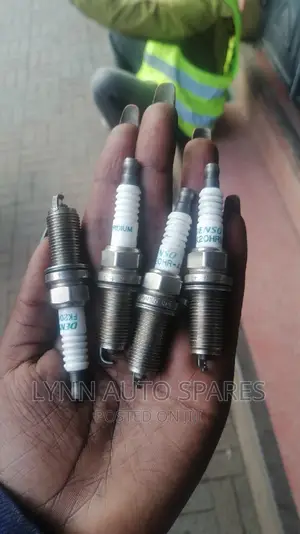 Toyota Hiace 7l 1tr Spark Plug