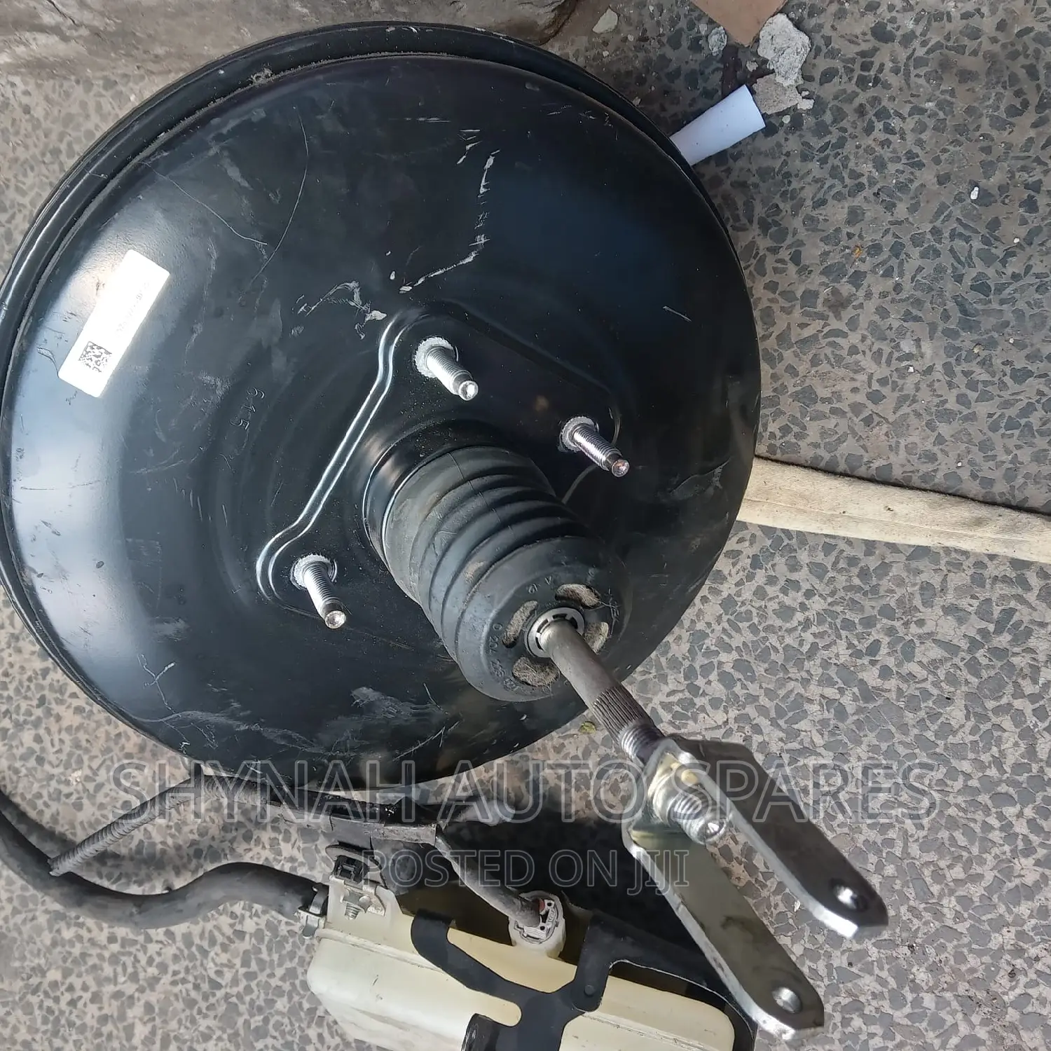 Toyota Vellfire Brake Master Cylinder and Booster Complete