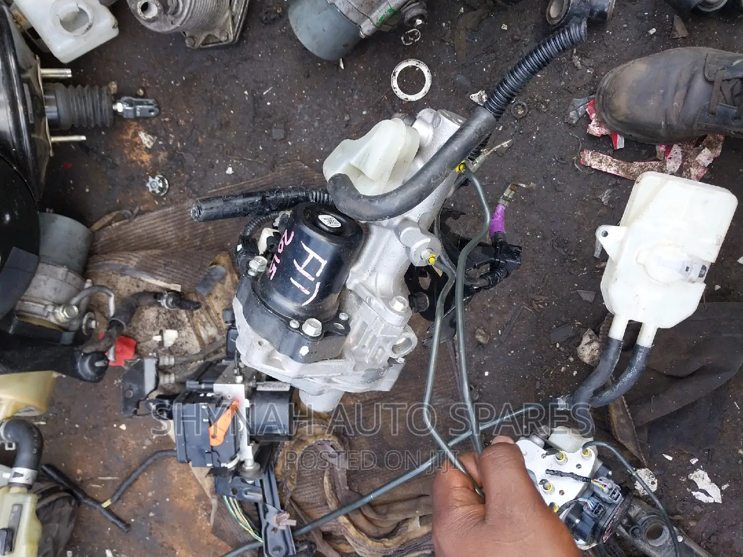 Brake Master Cylinder for Honda Fit Hybrid New Model