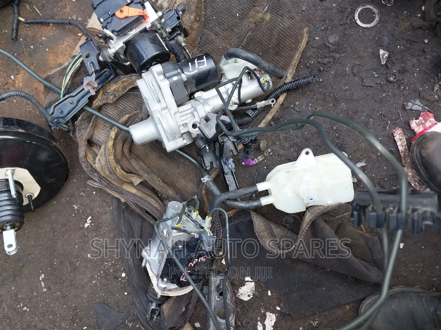 Honda Fit Hybrid Brake Master Cylinder Plus Motor