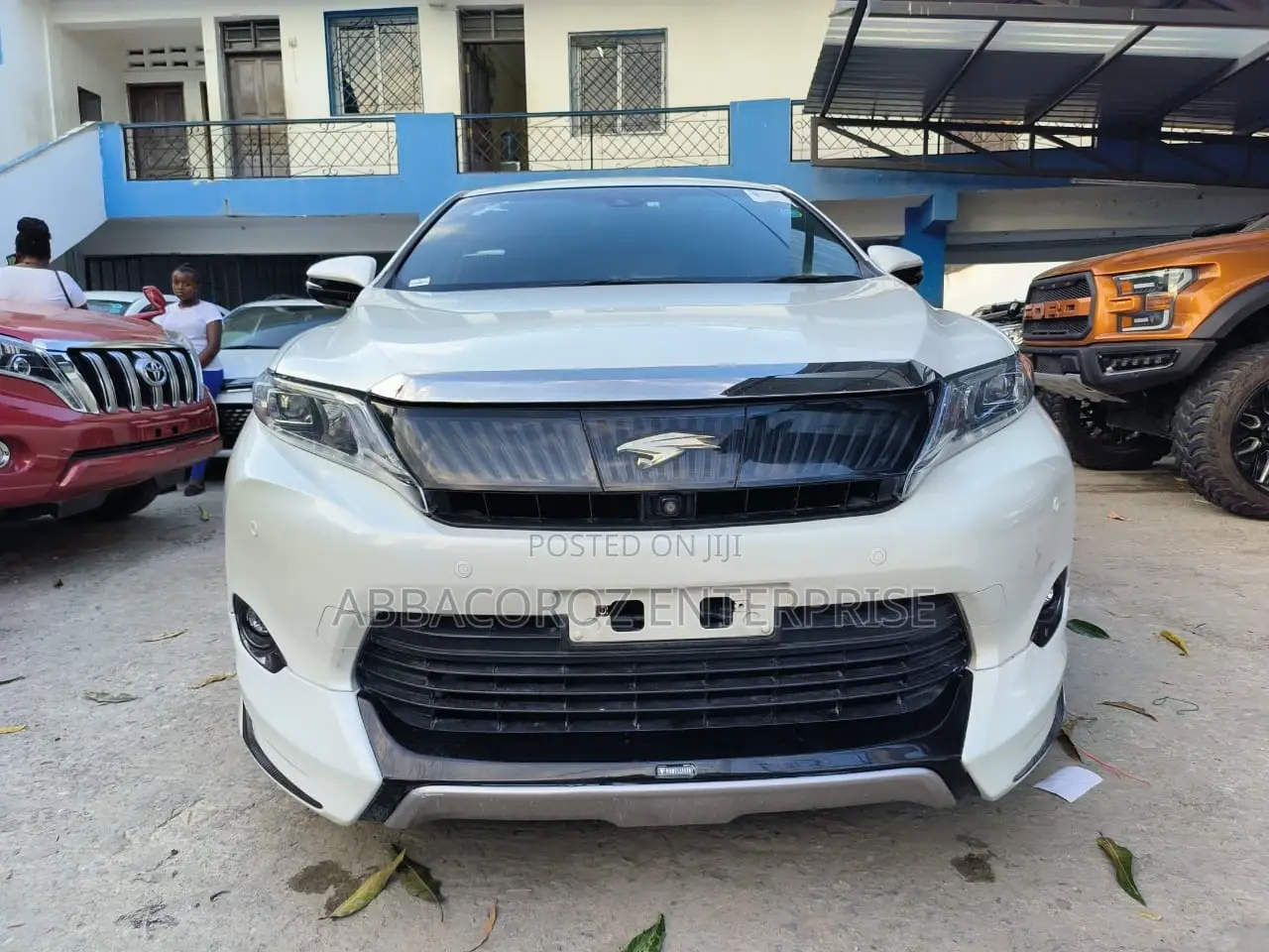 Toyota Harrier 2.0 2016 White