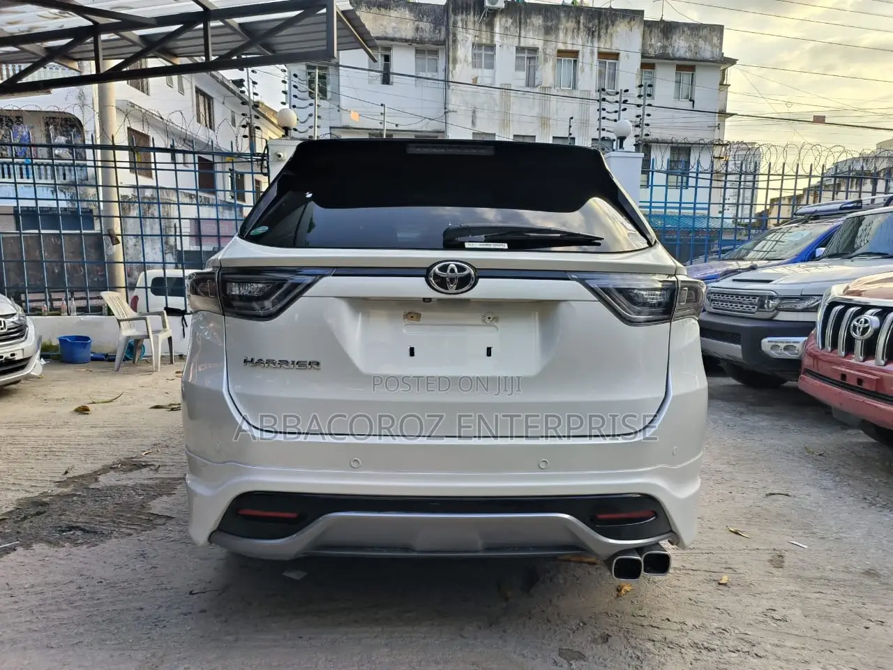 Toyota Harrier 2.0 2016 White