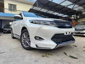 Toyota Harrier 2.0 2016 White