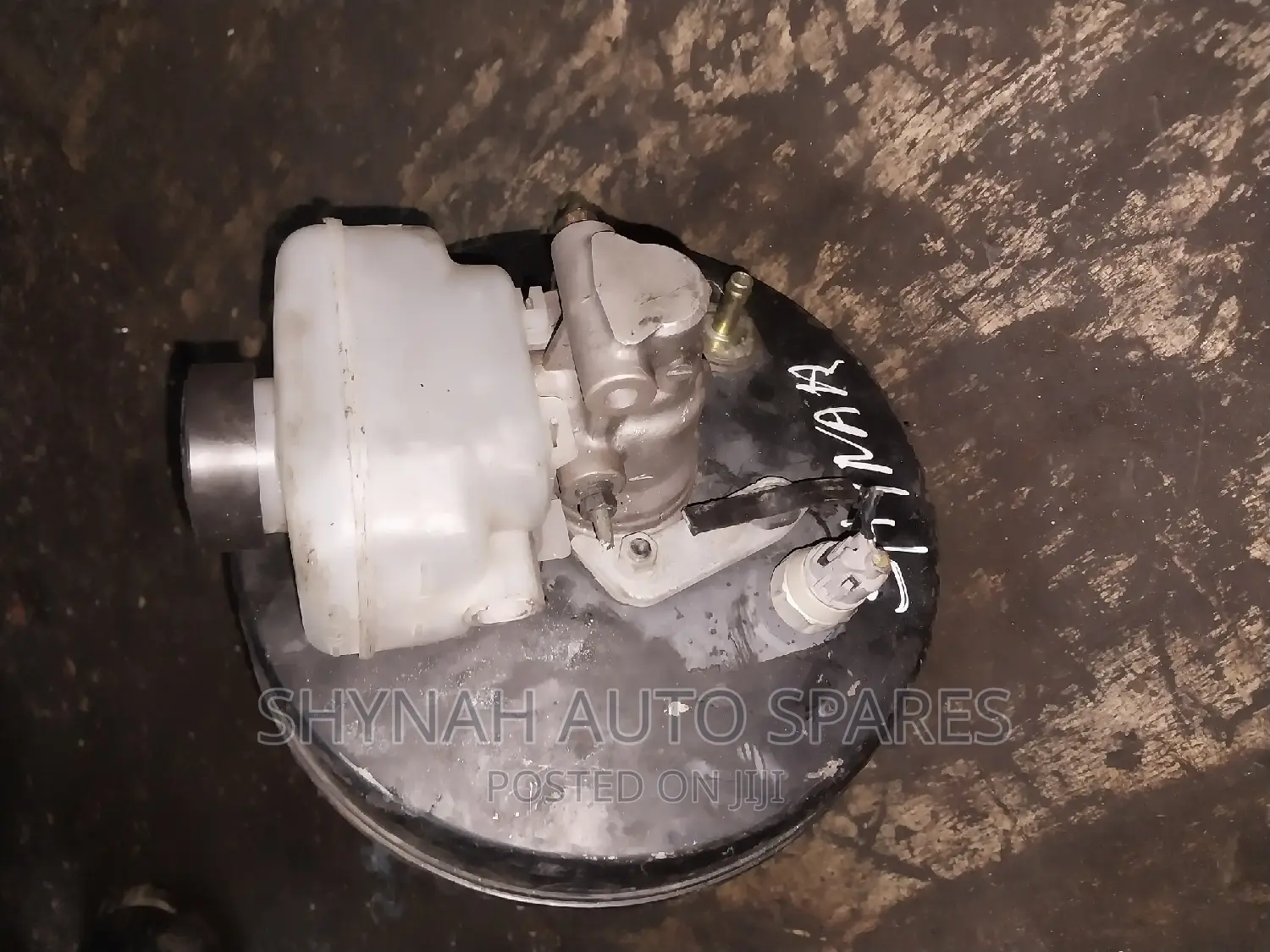 Toyota Hiace 7l Brake Master Cylinder and Booster Complete